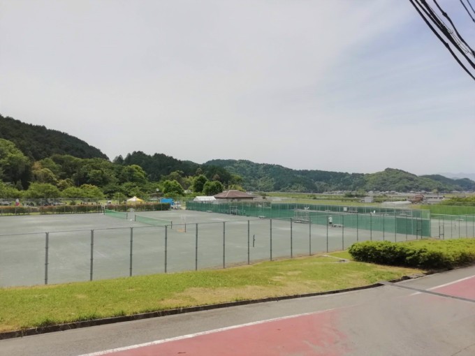 滋賀県東近江市　やわらぎの郷テニスコート