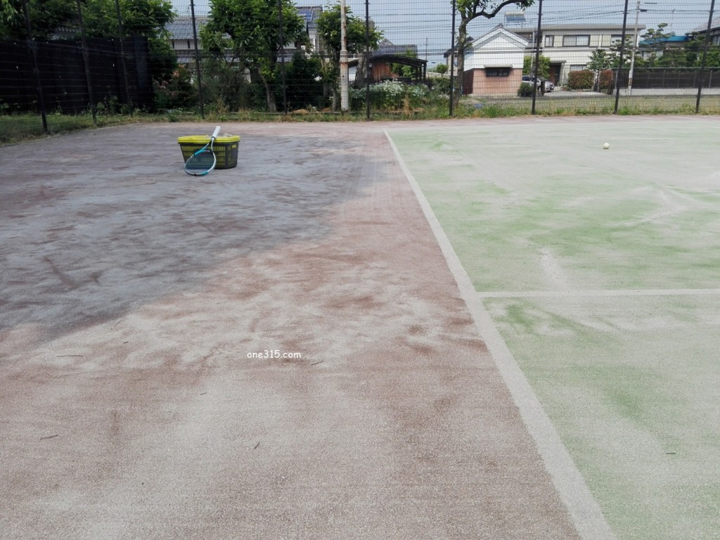 テニスコート　整備