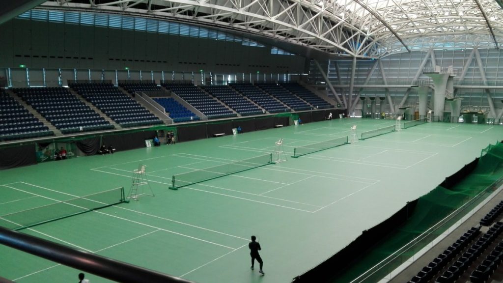 神奈川県横浜市　横浜国際プール　テニスコート