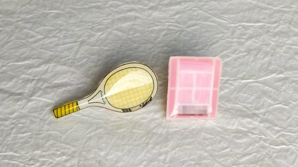 【ピンバッジ】ワンズラボ ソフトテニスラケット テニスコート