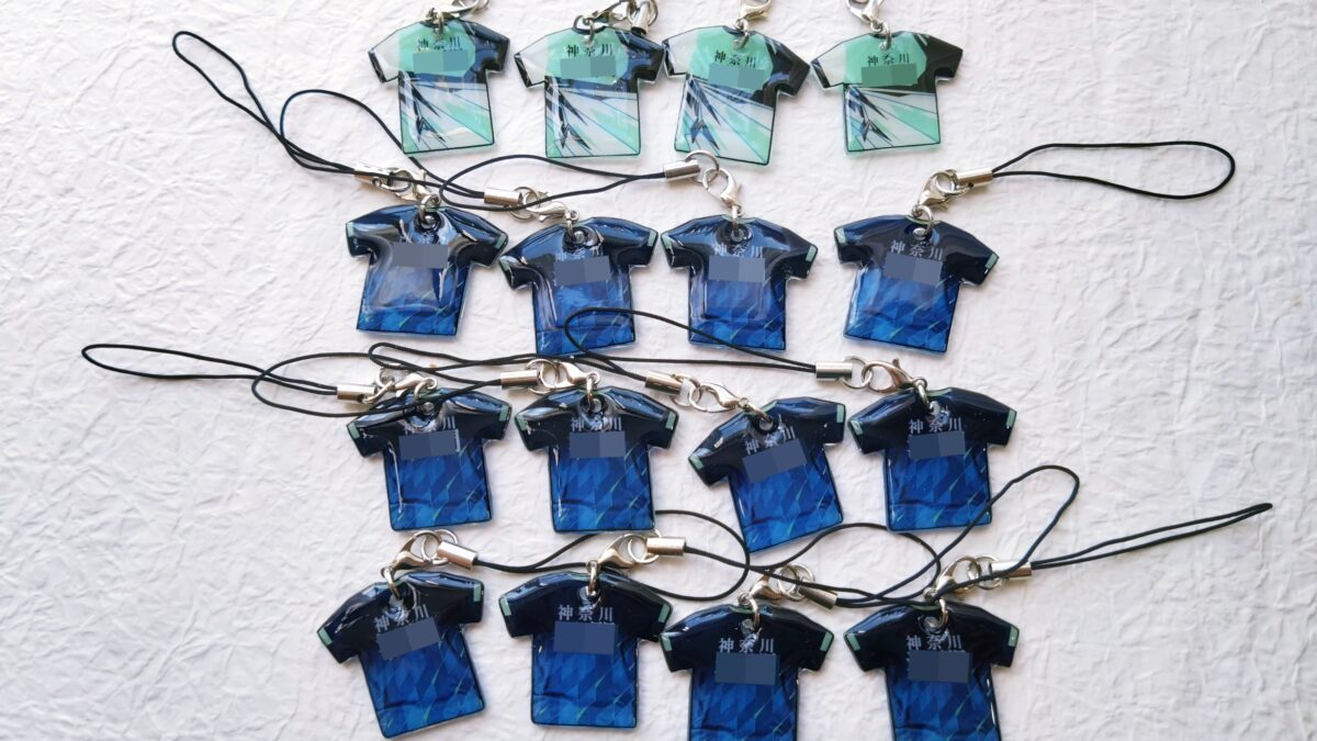 ワンズラボ　キーホルダー　チャーム　ユニフォーム