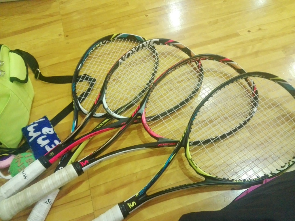 スリクソンソフトテニスラケット