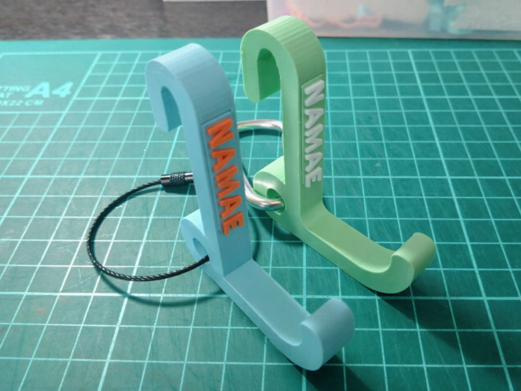 フェンスに掛けて使用するバッグハンガーを作りました。ソフトテニス テニス ワンズラボ