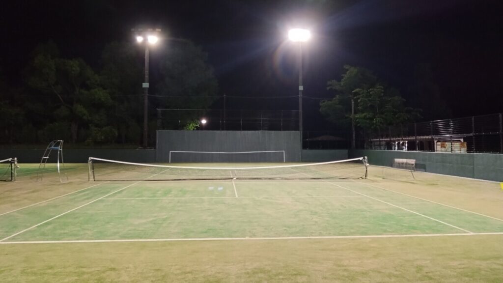 滋賀県蒲生郡日野町　大谷公園テニスコート